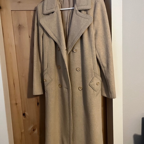 Ladies wool coat - Picture 1 of 3